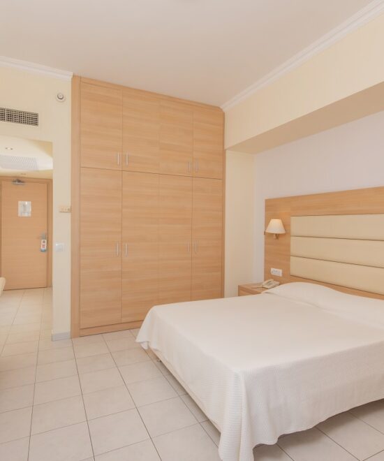 STANDARD LIMITED SEA VIEW ..